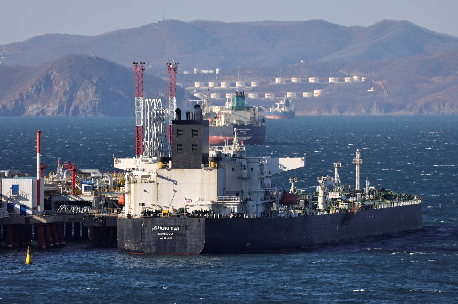 The Shun Tai crude oil tanker is seen anchored at the Kozmino terminal in Nakhodka Bay near the port city of Nakhodka, Russia, Dec. 4, 2022. (Reuters Photo)
