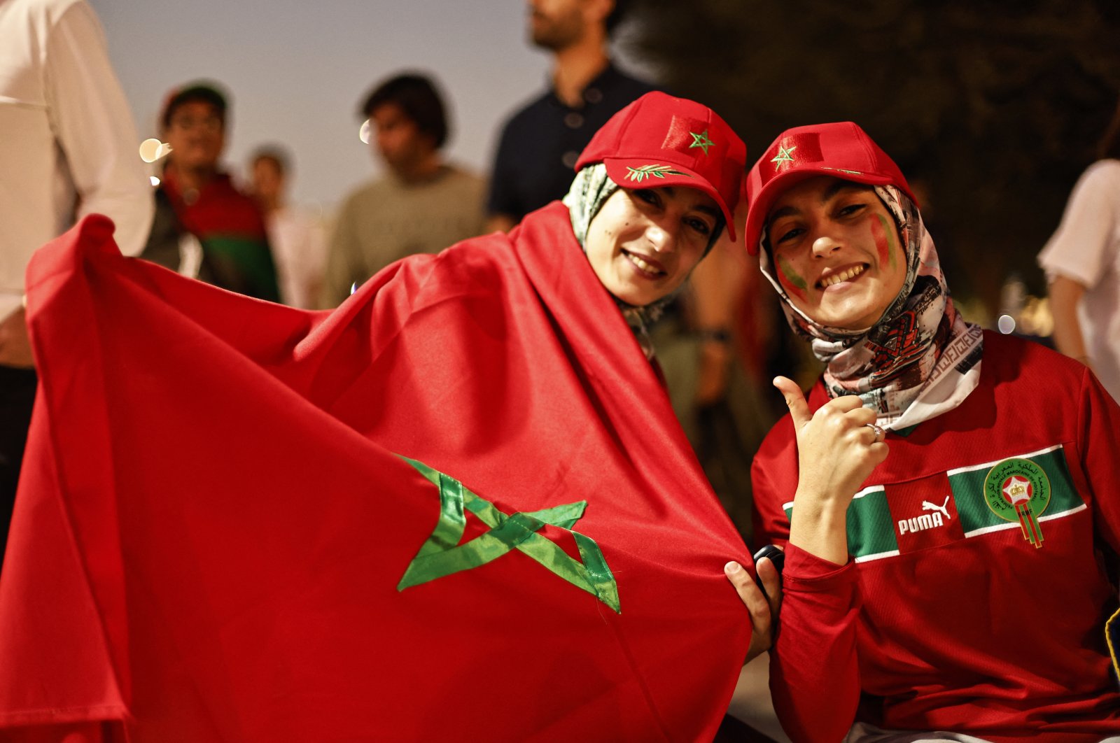 Morocco fans outside the stadium before the match of the FIFA World Cup Qatar 2022 round of 16 between Morocco and Spain at the Education City Stadium, Al Rayyan, Qatar, Dec. 6, 2022. (Reuters Photo)