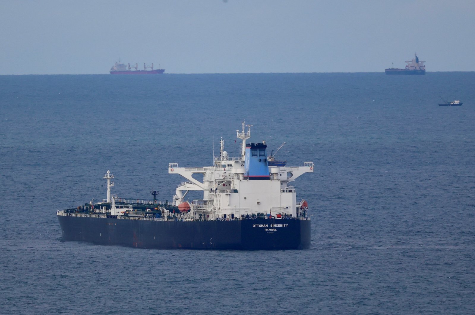 Türkiye mencari bukti asuransi dari kapal tanker yang berlayar di selatnya