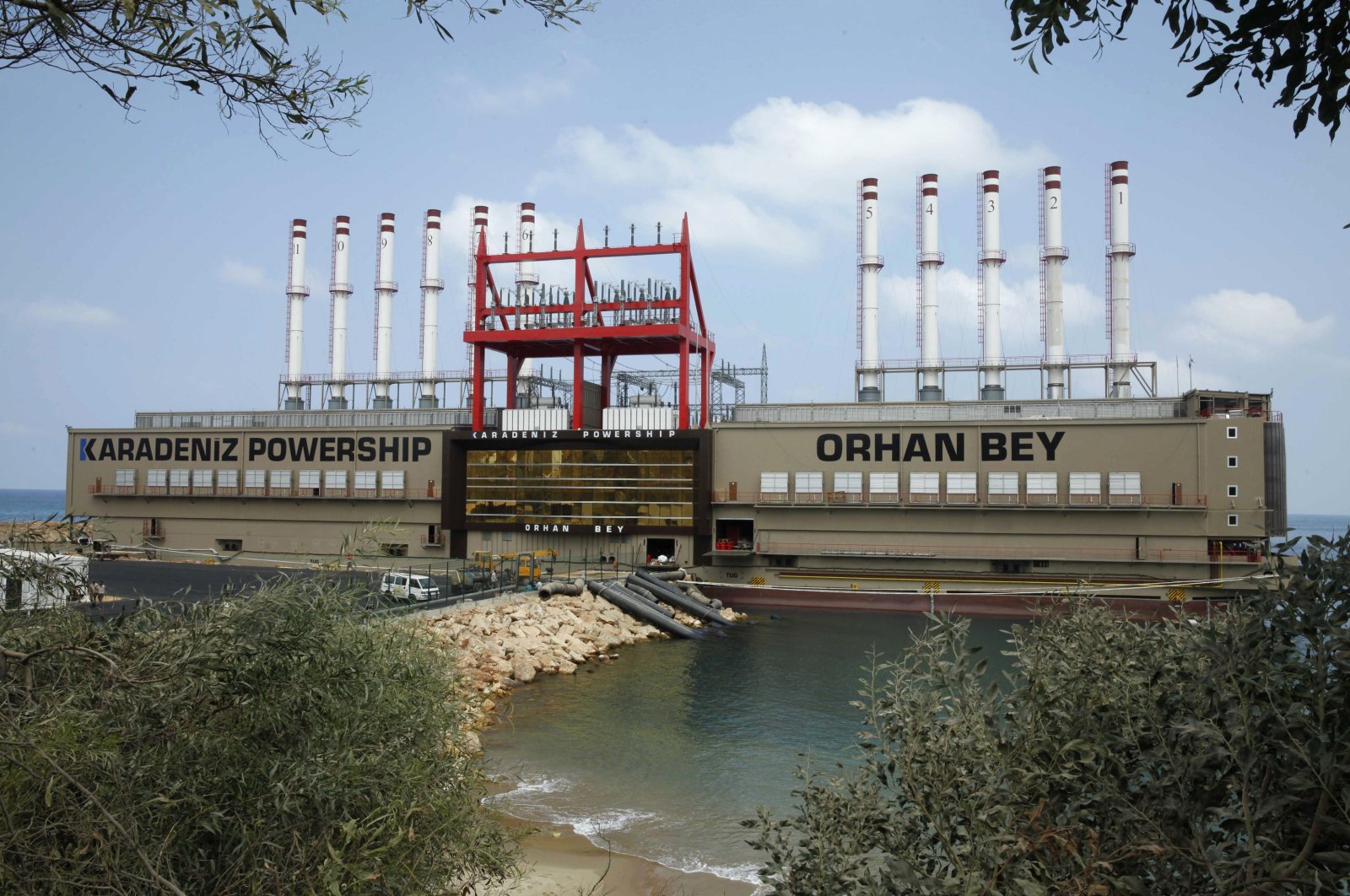 The Karadeniz Powership Orhan Bey, an electricity-generating ship from Türkiye, is docked at the port of Jiyeh, south of Beirut, Lebanon, Aug. 13, 2013. (Reuters Photo)