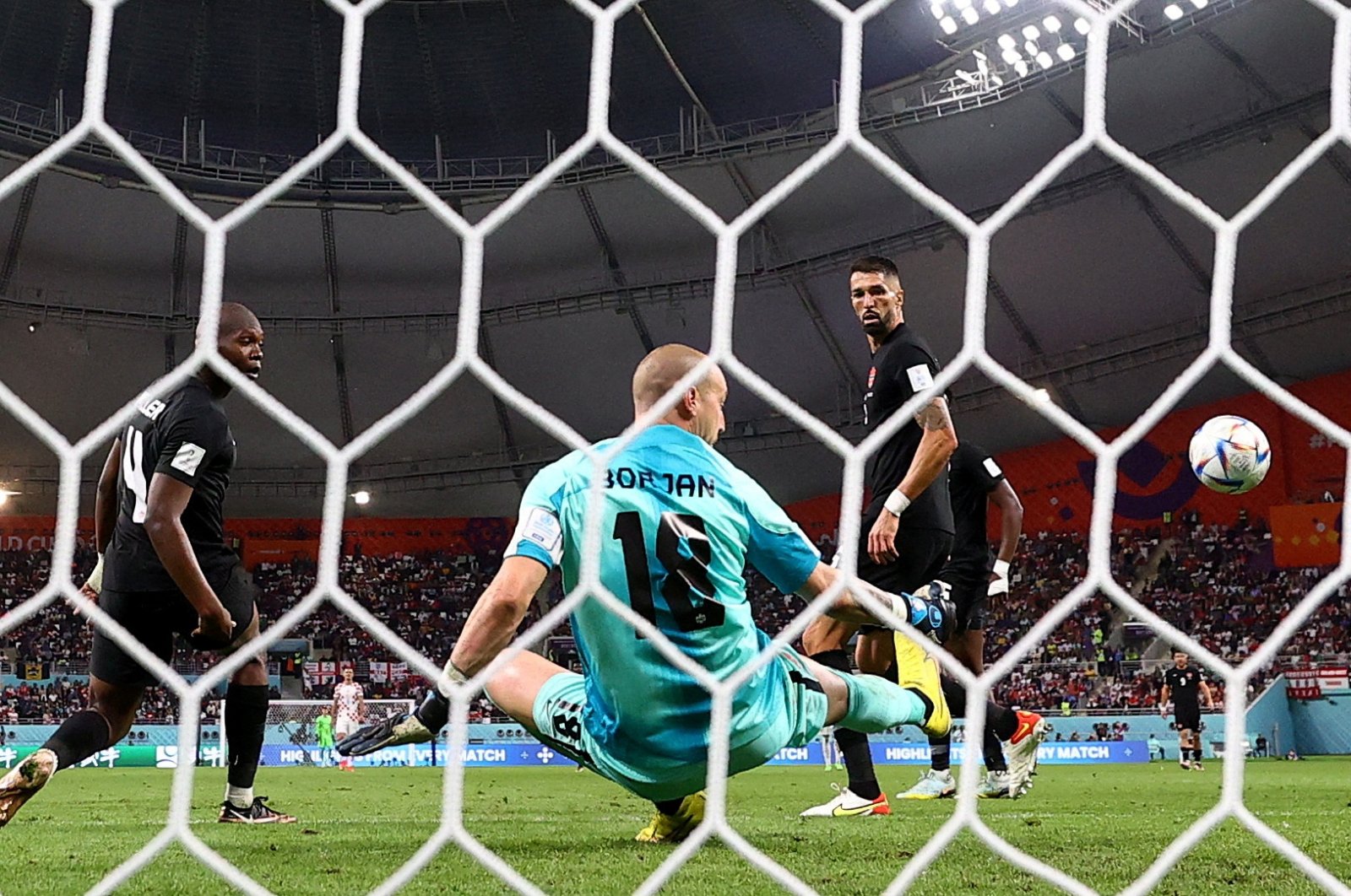 FIFA mendenda Kroasia karena nyanyian xenofobia di Piala Dunia