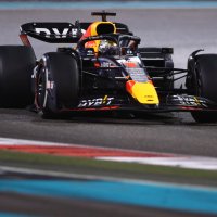 Red Bull's Max Verstappen in action during the Abu Dhabi Grand Prix race at the Yas Marina Circuit, Abu Dhabi, UAE, Nov. 20, 2022. (Reuters Photo)