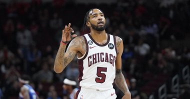 Chicago Bulls forward Derrick Jones Jr. gestures after making a 3-point basket against the Dallas Mavericks, Chicago, Illinois, U.S., Dec 10, 2022. (Reuters Photo)