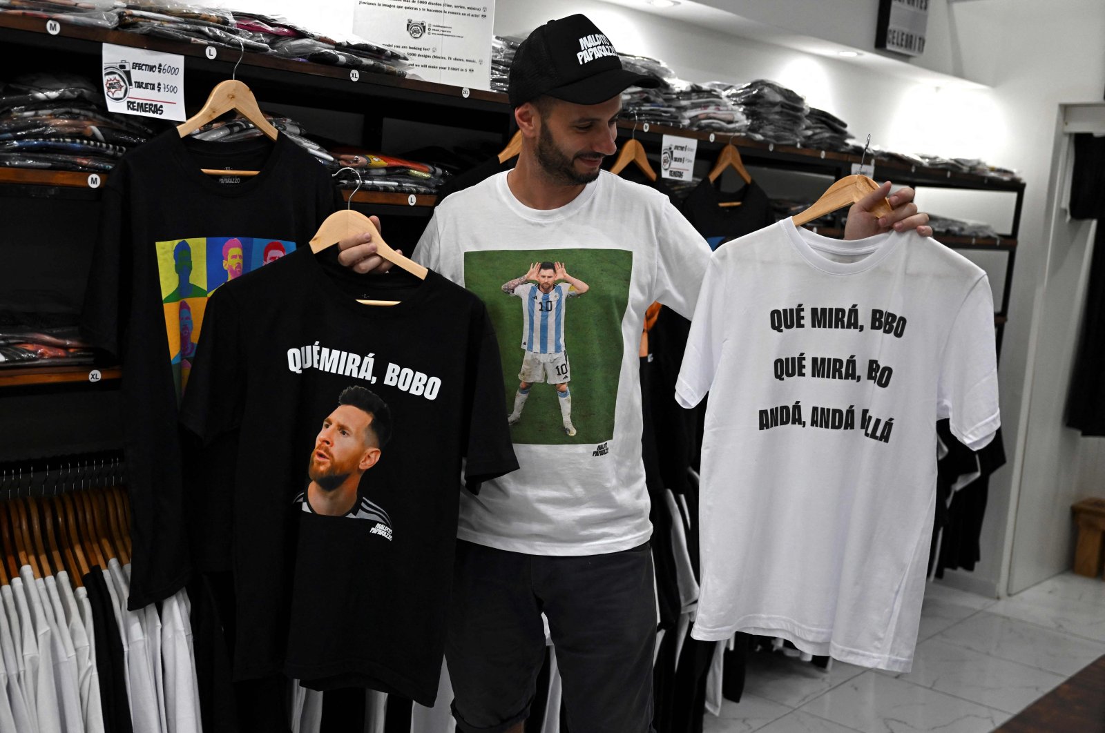 Messi ‘Que miras bobo?’  Merchandise ejekan menggemparkan Argentina