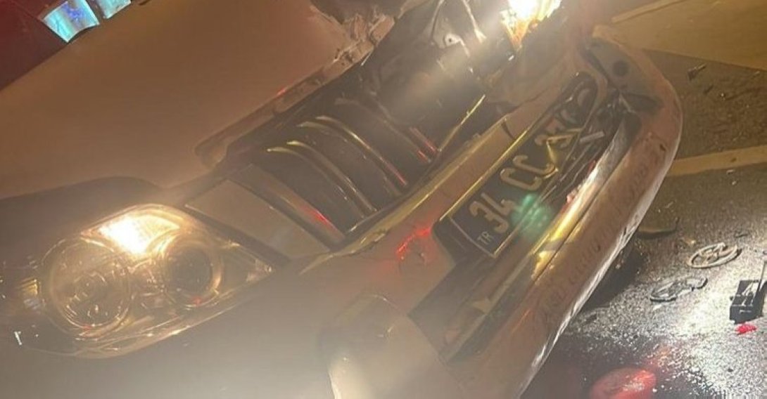 A view of the crashed consulate car in Istanbul, Türkiye, Dec. 15, 2022. (DHA Photo)