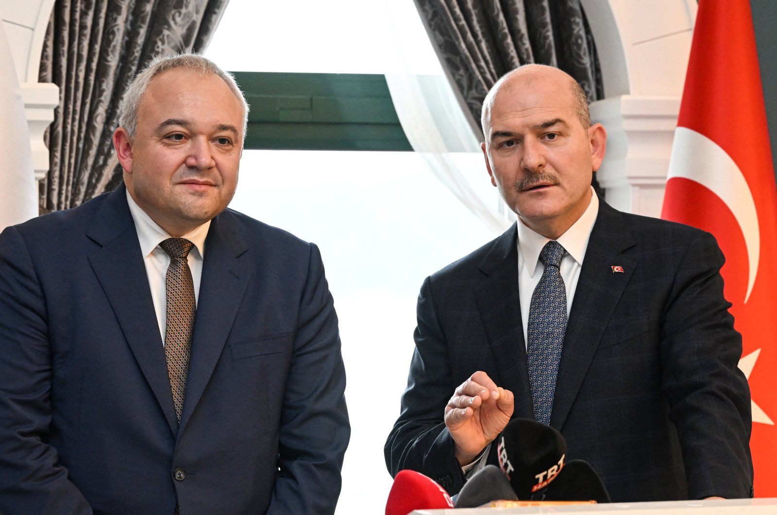 Türkiye&#039;s Interior Minister Süleyman Soylu (R) speaks at a news conference with his Bulgarian counterpart Ivan Demerdzhiev in Istanbul, Türkiye, Dec. 18, 2022. (AA Photo)