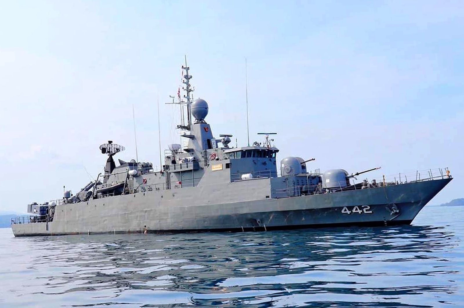 Angkatan Laut Thailand mencari 31 pelaut setelah kapal perang tenggelam di laut lepas