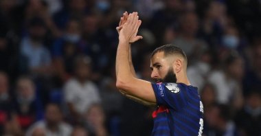 France's forward Karim Benzema applauds during the FIFA World Cup Qatar 2022 Group D qualification football match between France and Finland at the Groupama stadium in Decines-Charpieu, Lyon, France, Sept. 7, 2021. (AFP Photo)