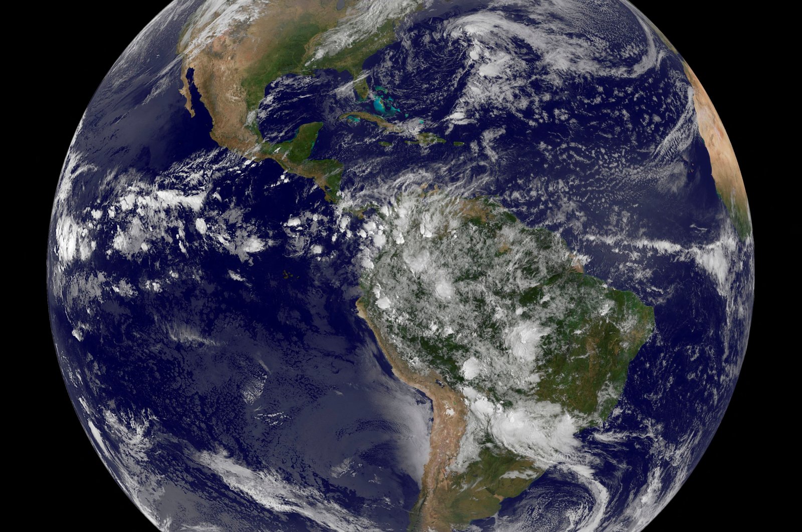 The planet Earth as seen from NOAA&#039;s GOES-East satellite, April 22, 2014. (Reuters Photo)