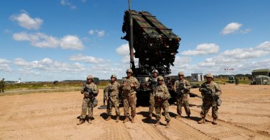 U.S. soldiers stand next to the long-range air defense system Patriot during Toburq Legacy 2017 air defense exercise in the military airfield near Siauliai, Lithuania, July 20, 2017. (Reuters File Photo)