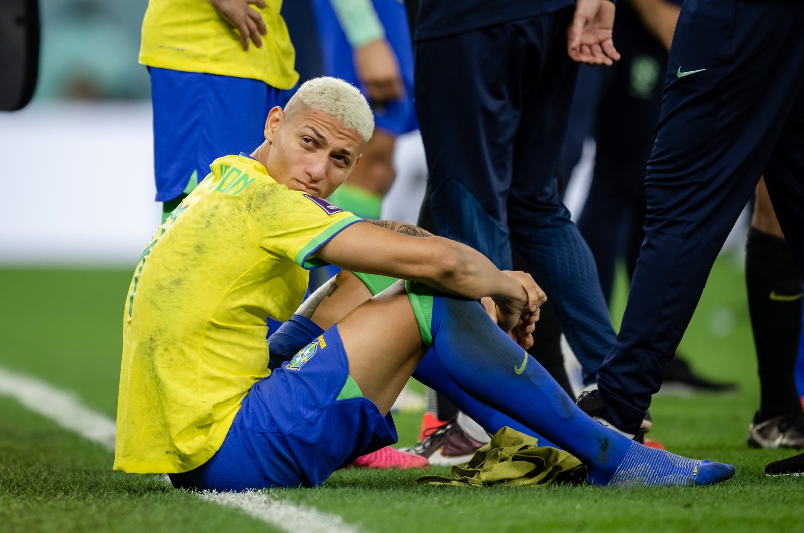 Brazil&#039;s Richarlison looks dejected after the FIFA World Cup Qatar 2022 quarterfinal match between Croatia and Brazil at Education City Stadium, Al Rayyan, Qatar, Dec. 9, 2022. (Getty Images Photo)