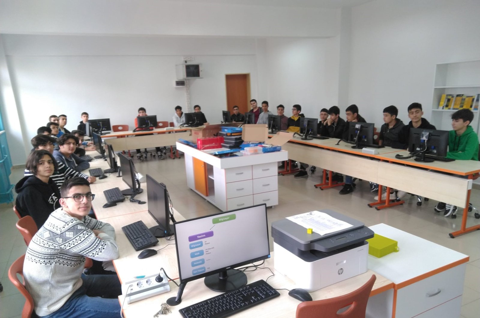 Students participate in the "Technology and Entrepreneurship Workshop" in Bahçelievler, Istanbul, Dec. 20, 2022. (Courtesy of the Directorate of Education)