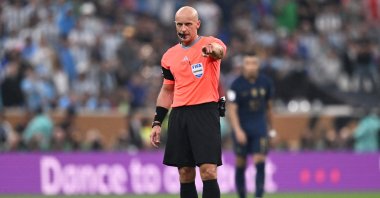 Polish referee Szymon Marciniak officiates during the Qatar 2022 World Cup final football match between Argentina and France at Lusail Stadium, Lusail, Qatar, Dec. 18, 2022. (AFP Photo)