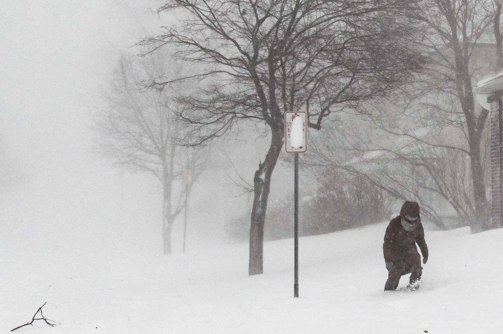 A person navigates deep snow during a winter storm in Buffalo, New York, U.S., Dec. 24, 2022. (EPA Photo)