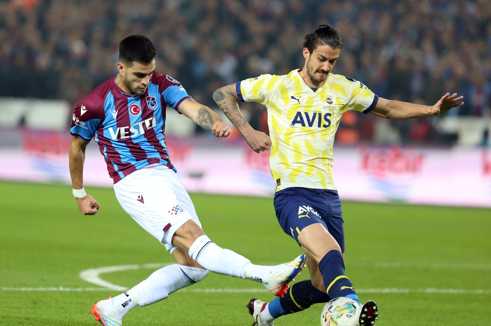 Trabzonspor menarik babak ke-2 2-0 mengejutkan pemimpin log Fenerbahçe