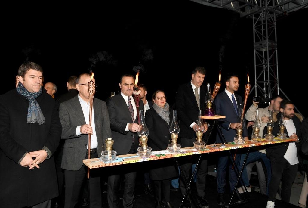 The Jewish community and guests light candles on the occasion of Hanukkah, in Istanbul, Türkiye, Dec. 25, 2022. (DHA Photo)