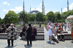 Tourists enjoy a sunny day in the historic Sultanahmet neighborhood in Istanbul, Türkiye, June 27, 2022. (Reuters Photo)