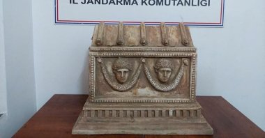 Roman-era sarcophagus confiscated by Gendarmerie Command in Manisa, Dec. 26, 2022. (DHA Photo)