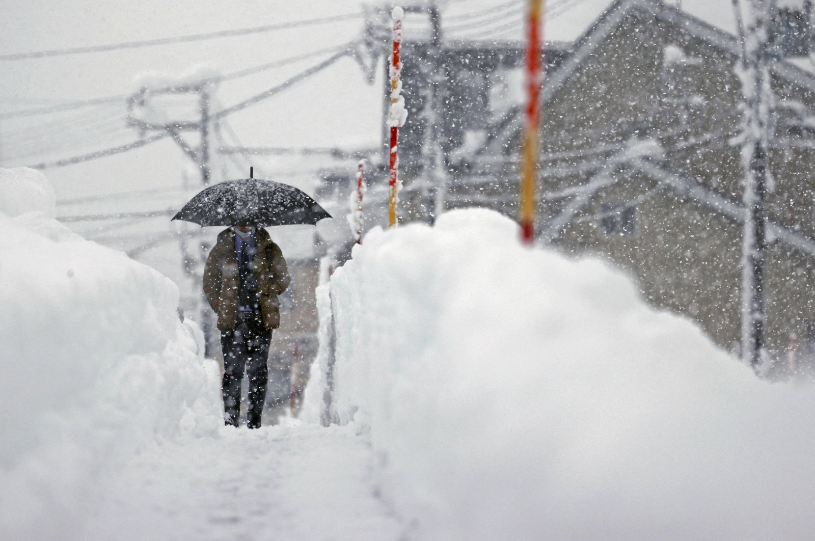 17 dilaporkan tewas selama 10 hari karena hujan salju lebat melanda Jepang