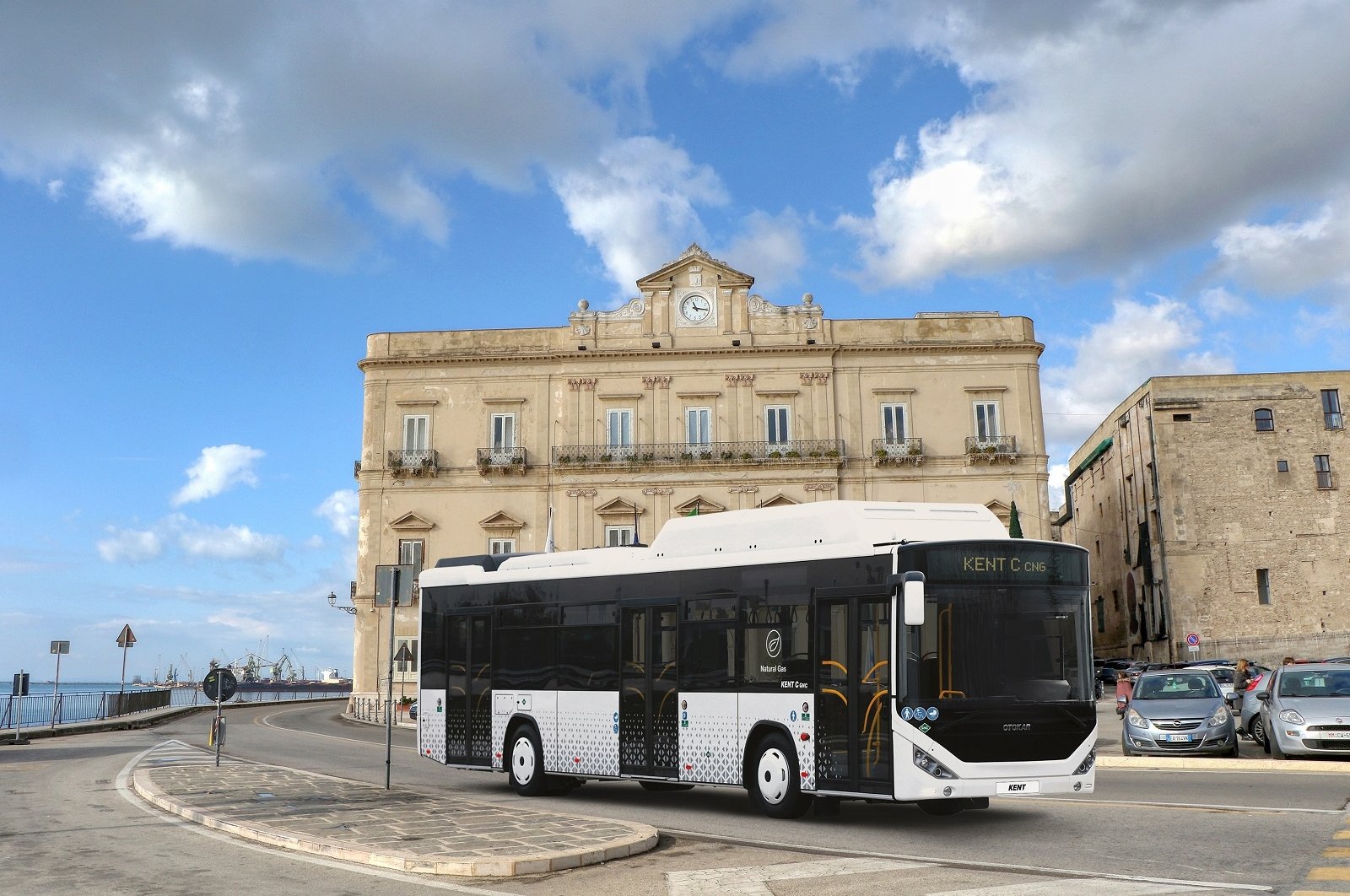 Produsen Turki Otokar mengirimkan 148 bus ke Italia
