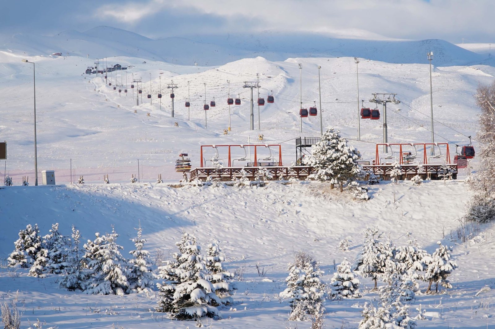 Türkiye&#039;s major winter toursim spot, Erciyes Ski Center, Kayseri, central Türkiye, Dec. 27, 2022. (DHA Photo)