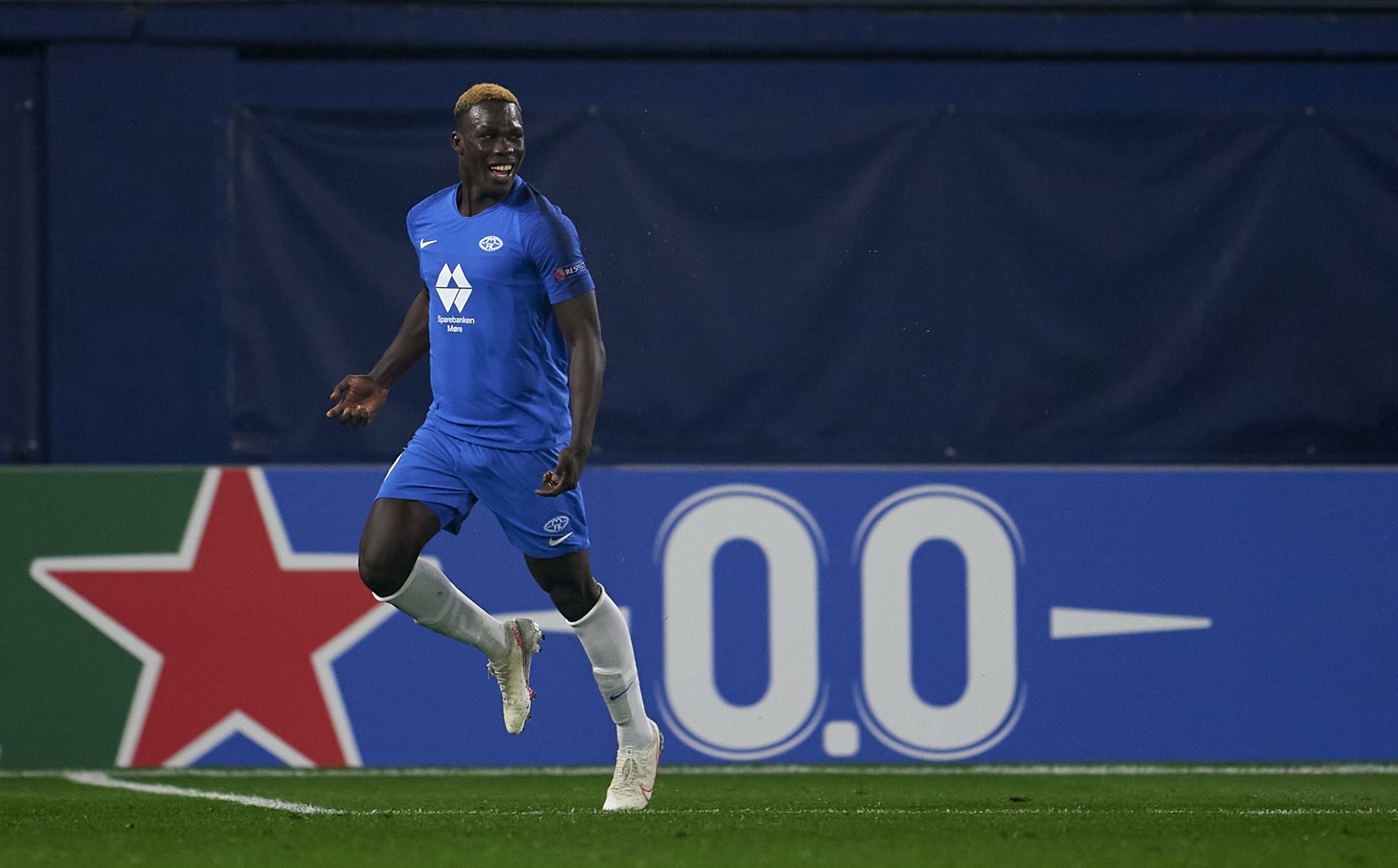 Molde FK's David Datro Fofana celebrates after scoring his team's third goal during the UEFA Europa League Round of 32 match between Molde FK and 1899 Hoffenheim at Estadio de La Ceramica, Molde, Norway, Feb. 18, 2021. (Getty Images Photo)