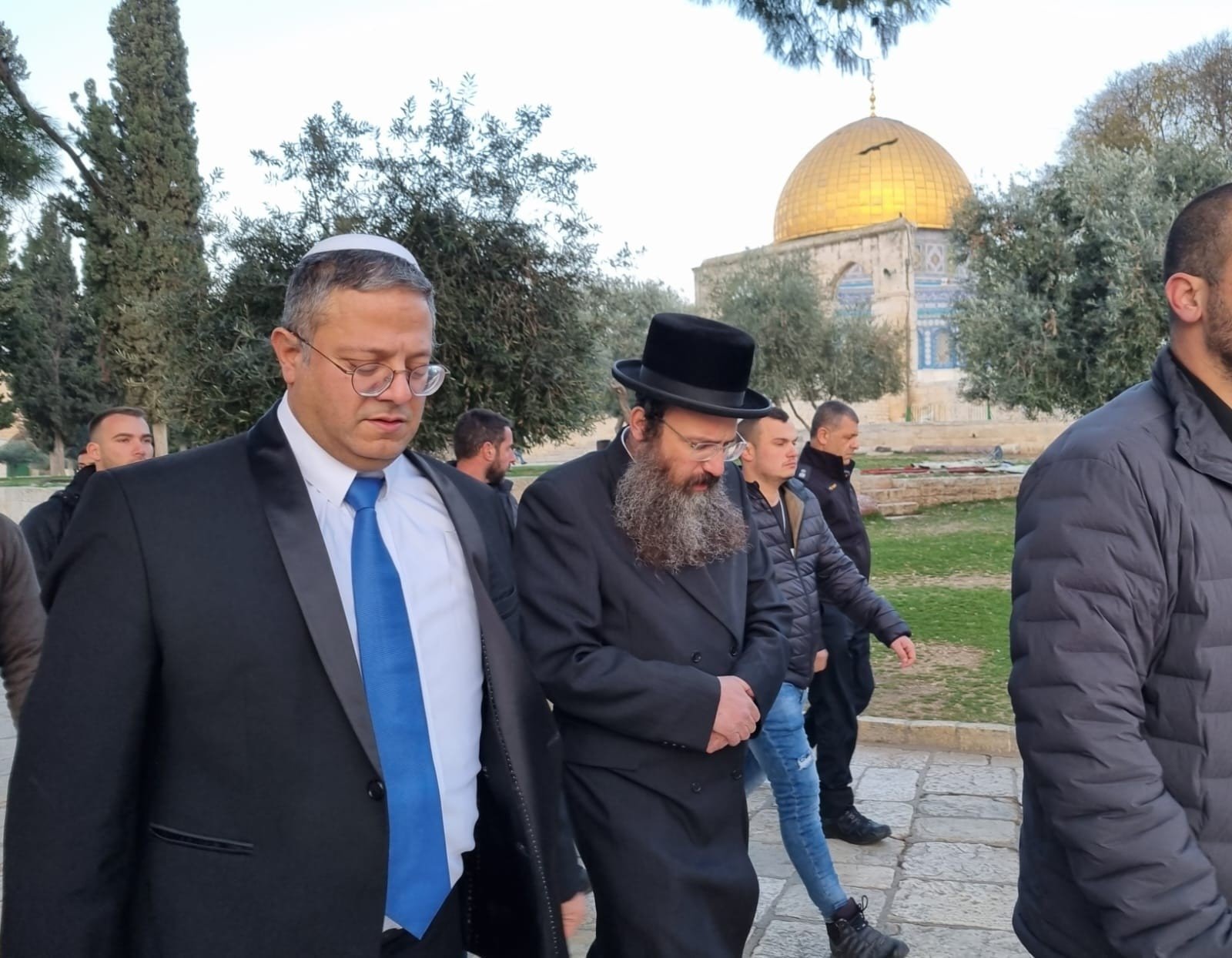 Itamar Ben Gvir (L) Israel&#039;s new Minister of National Security visits the Al-Aqsa compound, East Jerusalem, Palestine, Dec. 30, 2022. (Ben Gvir on Twittter)
