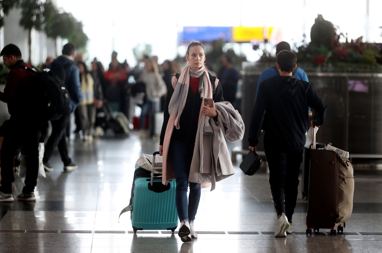 Passengers are seen at Istanbul Airport, Istanbul, Türkiye, Jan. 1, 2023. (AA Photo)