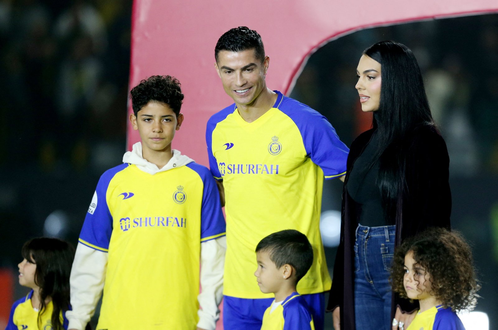 Cristiano Ronaldo mendapat sambutan antusias dari Al-Nassr