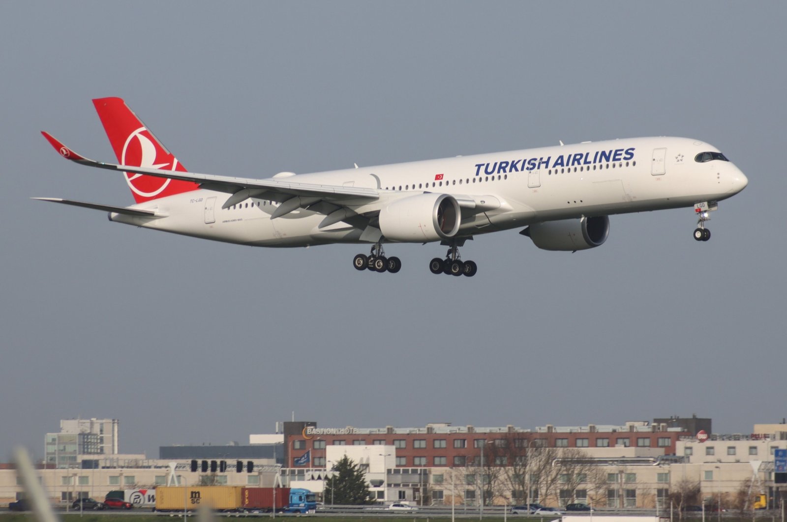 A Turkish Airlines Airbus A350-900 aircraft lands at Schiphol Airport, Amsterdam, the Netherlands, April 1, 2021 (Getty Images)