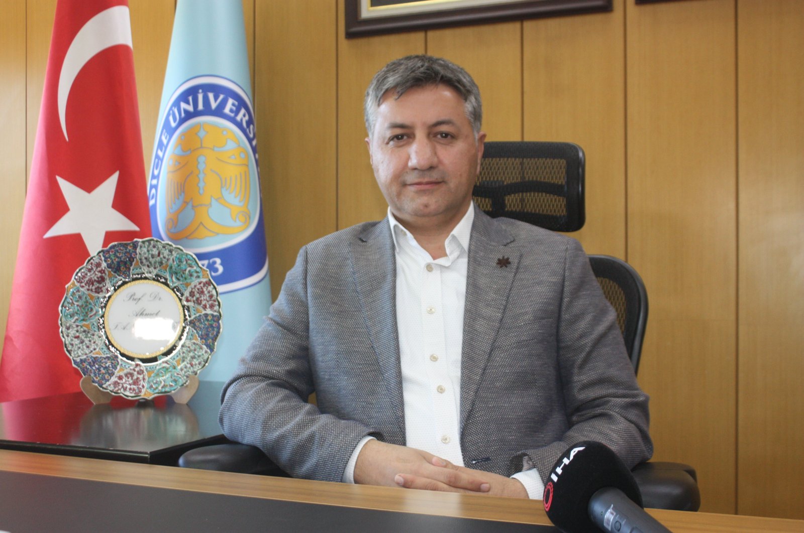 Prof. Dr. Ahmet Tanyıldız conducts an interview about the dangers of mispronunciation, Diyarbakır, Türkiye, Jan. 5, 2023. (IHA Photo)
