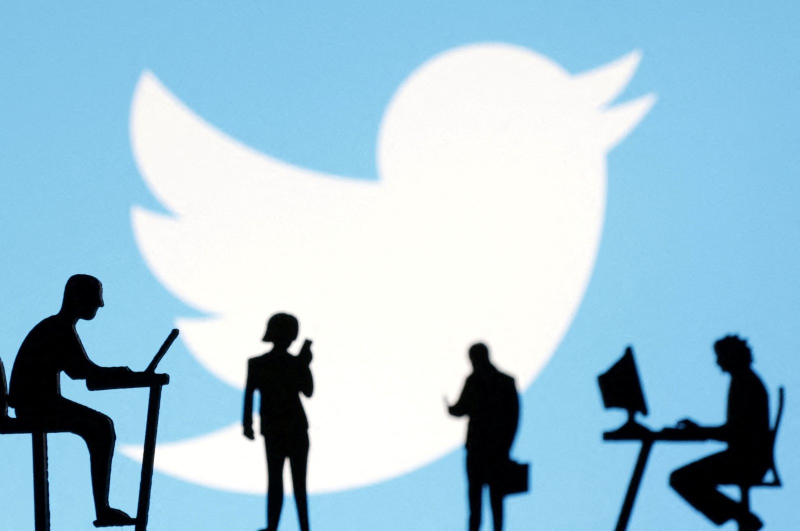 Lebih dari 200 juta alamat email pengguna bocor saat Twitter diretas: Peneliti
