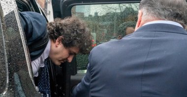 Former FTX Chief Executive Sam Bankman-Fried, who faces fraud charges over the collapse of the bankrupt cryptocurrency exchange, arrives on the day of a hearing at Manhattan federal court in New York City, U.S. Jan. 3, 2023. (Reuters Photo)