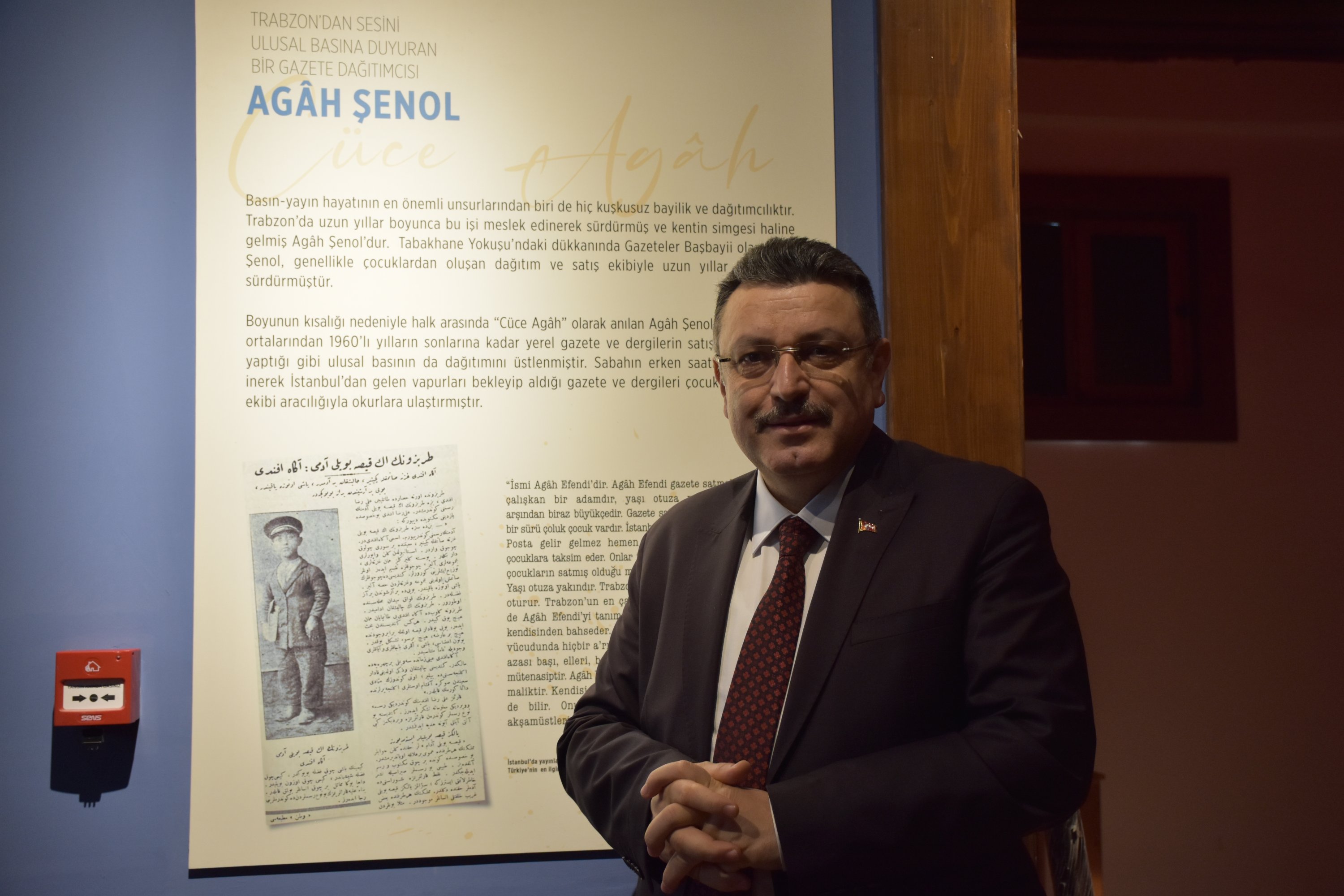 Walikota Ortahisar Trabzon Ahmet Metin Genç berbicara kepada wartawan tentang Museum Sejarah Pers, Trabzon, Türkiye, 7 Desember 2023. (Foto AA)