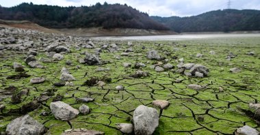 The water receded in Alibey Dam due to lack of precipitation, Istanbul, Türkiye, Nov. 28, 2022. (Getty Images Photo)
