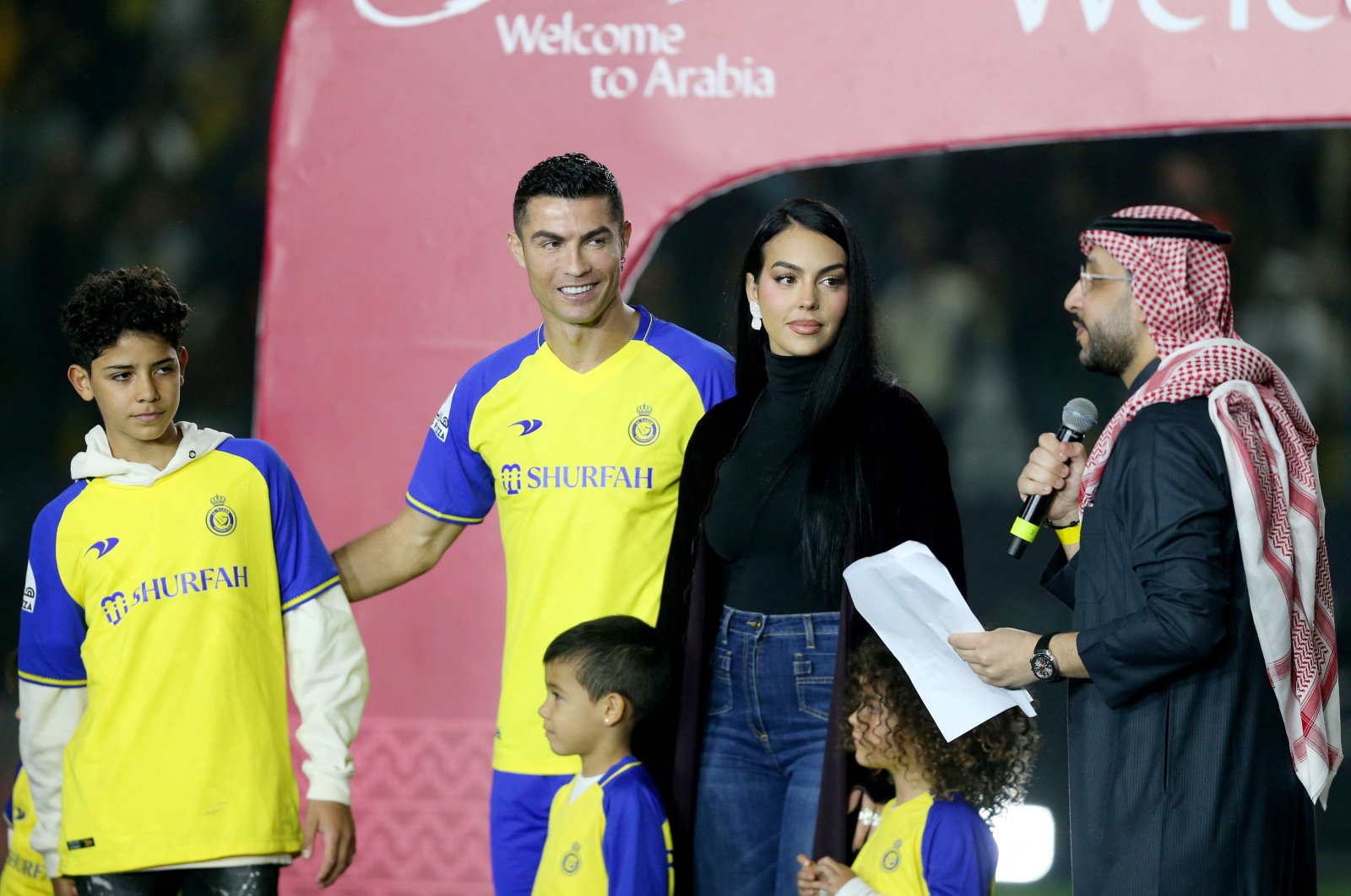 New Al Nassr signing Cristiano Ronaldo with his partner Georgina Rodriguez and kids during his presentation at the Mrsool Park, Riyadh, Saudi Arabia, Jan. 3, 2023. (Reuters Photo)