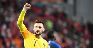 France's goalkeeper Hugo Lloris gestures as he celebrates after winning prior to the Russia 2018 World Cup Group C football match between France and Peru at the Ekaterinburg Arena, Ekaterinburg, Russia, June 21, 2018. (AFP Photo)