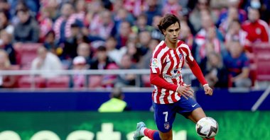 Atletico Madrid's Portuguese forward Joao Felix controls the ball before scoring his team's first goal during the Spanish league football match between Club Atletico de Madrid and RCD Espanyol at the Wanda Metropolitano stadium in Madrid, Spain, Nov. 6, 2022. (AFP Photo)