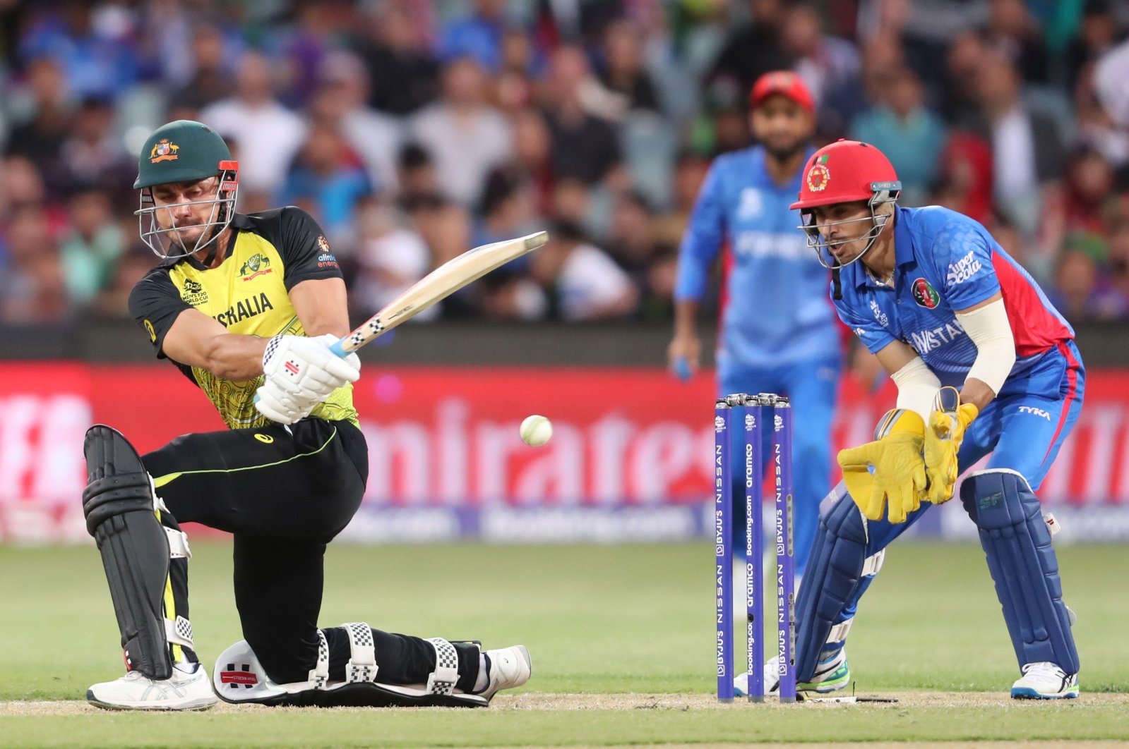Australia&#039;s Marcus Stoinis and Afghanistan&#039;s Rahmanullah Gurbaz during an ICC Men&#039;s T20 World Cup match at Adelaide Oval, Adelaide, Australia, Nov. 4, 2022. (Getty Images Photo)