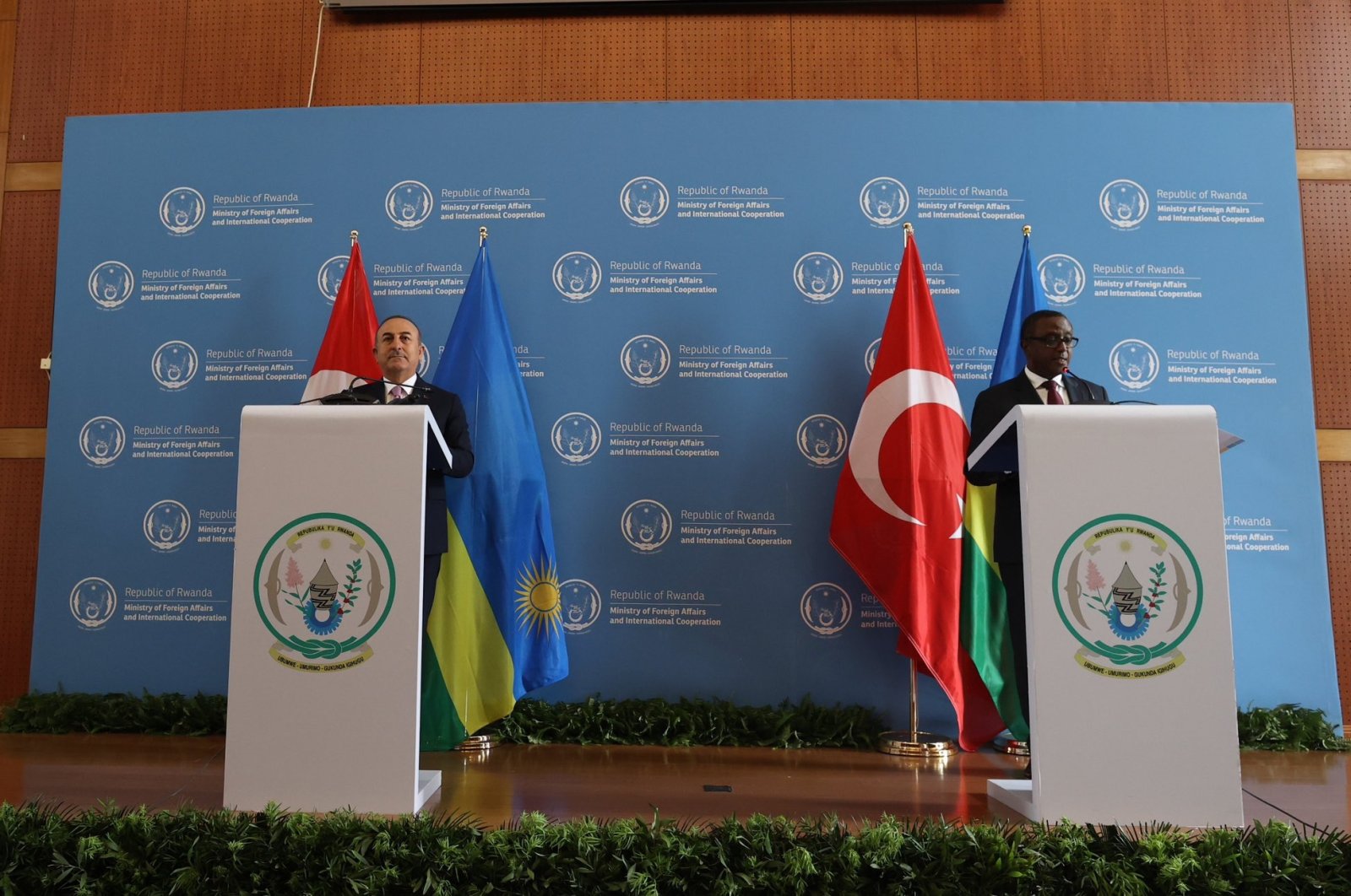 Foreign Minister Mevlüt Çavuşoğlu (L) speaks at the press conference with his Rwandan counterpart Vincent Biruta, in Kigali, Rwanda, Jan. 12, 2023. (DHA Photo)