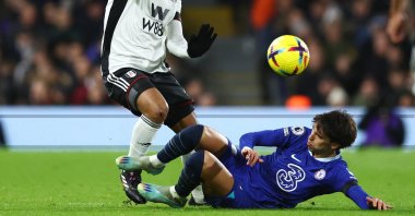 Chelsea&#039;s Joao Felix fouls Fulham&#039;s Kenny Tete at the Craven Cottage Stadium, London, Britain, Jan. 12, 2023. (Reuters Photo) 