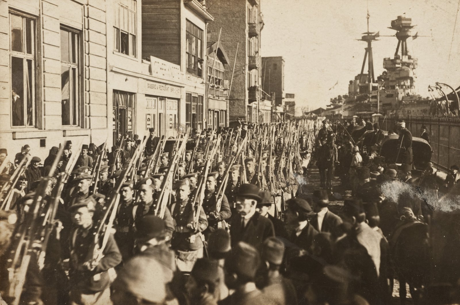 British soldiers parade in Karaköy. (Photo courtesy of Suna and İnan Kıraç Foundation Photography Collection)