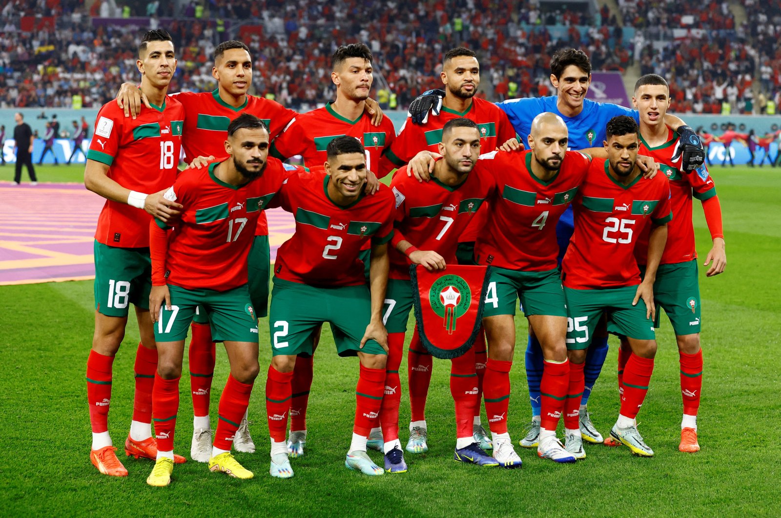 Morocco players pose for a team group photo before the Croatia match at the Khalifa International Stadium, Doha, Qatar, Dec. 17, 2022. (Reuters Photo)