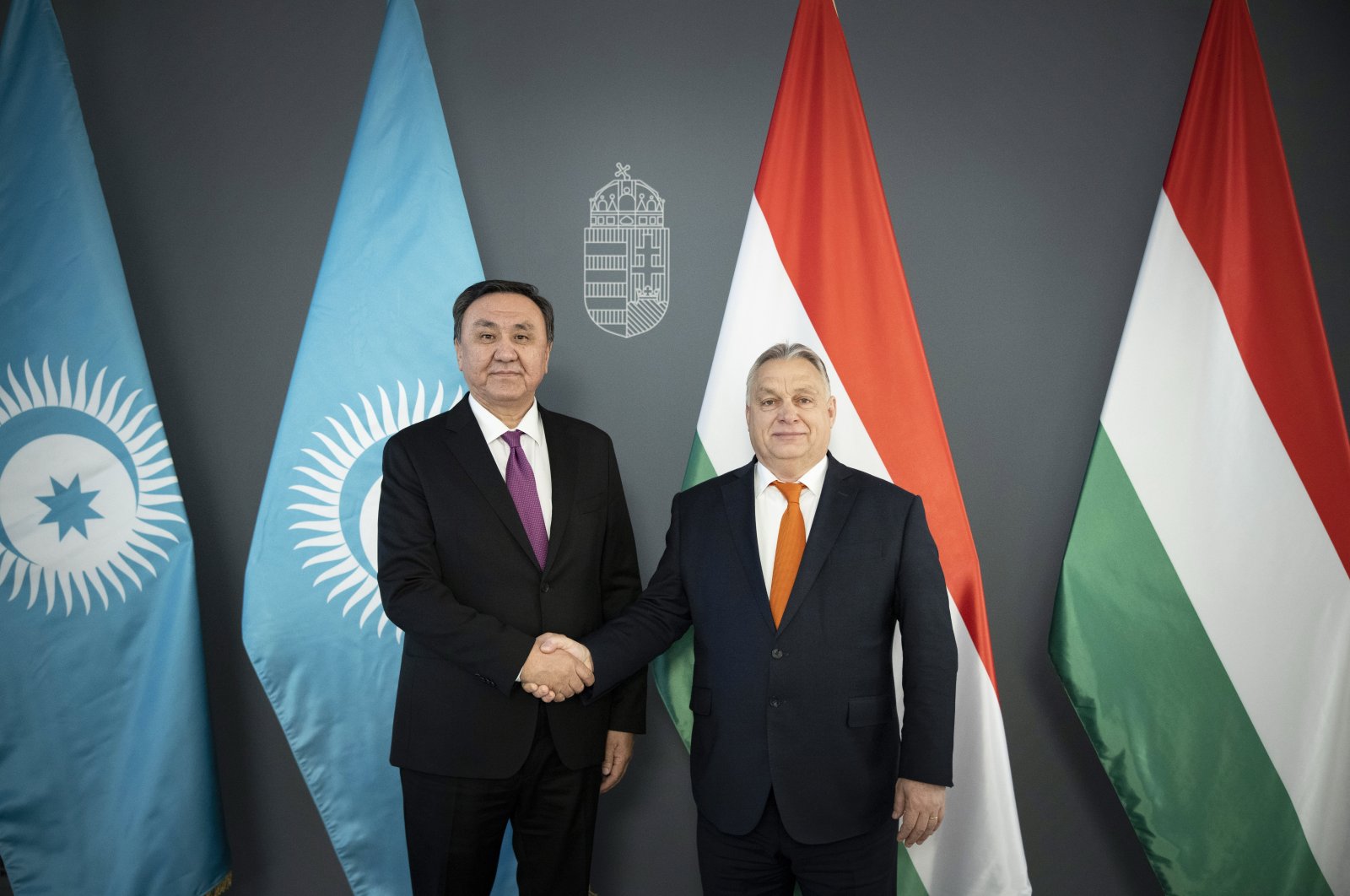 Hungarian Prime Minister Viktor Orban (R) receiving Secretary General of the Organization of Turkic States (OTS) Kubanychbek Omuraliev for talks in his office in Budapest, Hungary, Jan. 13, 2023. (Handout by Hungarian Prime Minister&#039;s Press Office via EPA Photo) 