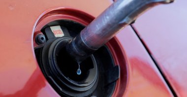 A drop of diesel at the tip of a nozzle in a petrol station, in Ronda, Spain, Dec. 27, 2022. (Reuters Photo)