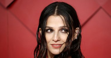 Actor Marisa Abela poses on the red carpet at the Fashion Awards 2022 in London, U.K., Dec. 5, 2022. (Reuters Photo)