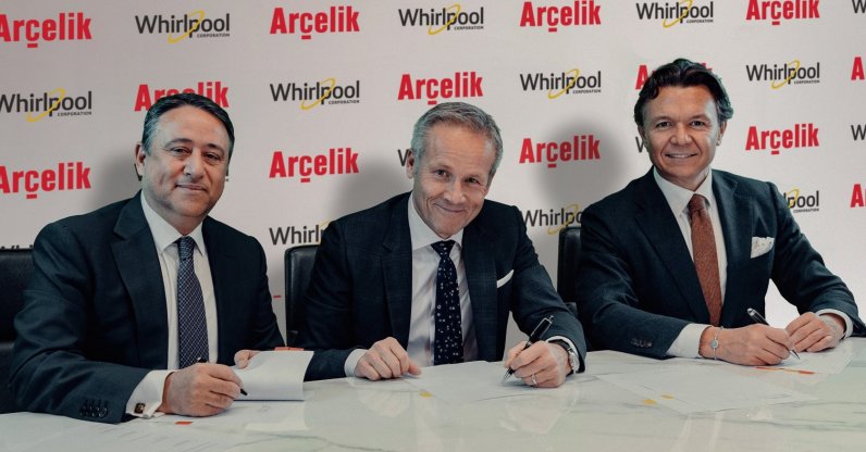 From left, Consumer Durables Group President of Koç Holding Fatih Kemal Ebiçlioğlu, Whirlpool Cooperation CEO Marc Bitzer and Arçelik CEO Hakan Bulgurlu. (Courtesy of Arçelik)
