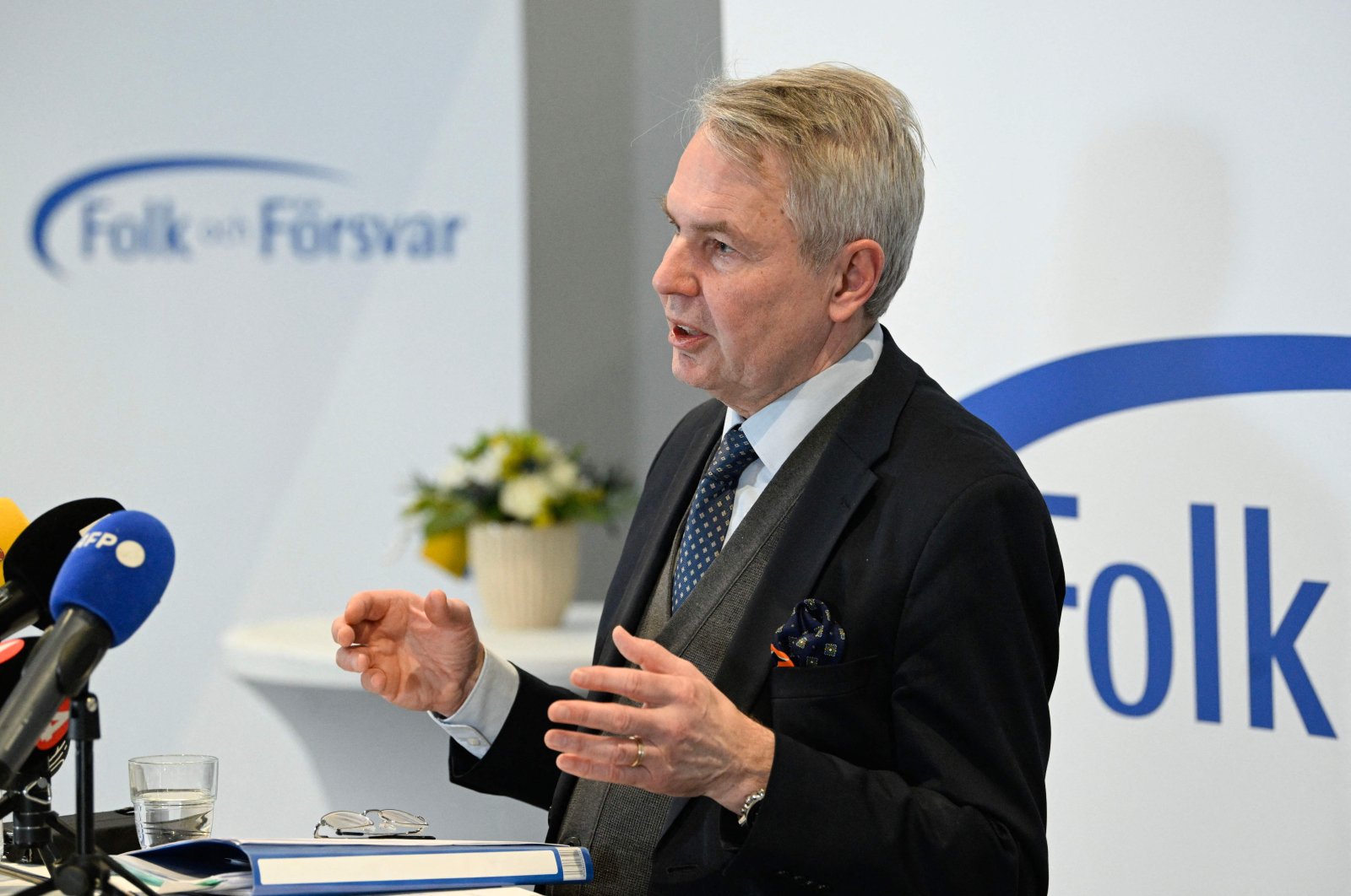 Finnish Foreign Minister Pekka Haavisto addresses a press conference at the annual Society and Defence Conference in Salen, Sweden on Jan. 8, 2023. (AFP Photo) 