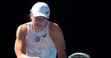 Poland&#039;s Iga Swiatek in action during her Australian Open third round match against Spain&#039;s Cristina Bucsa at the Melbourne Park, Melbourne, Australia, Jan. 20, 2023. (Reuters Photo)