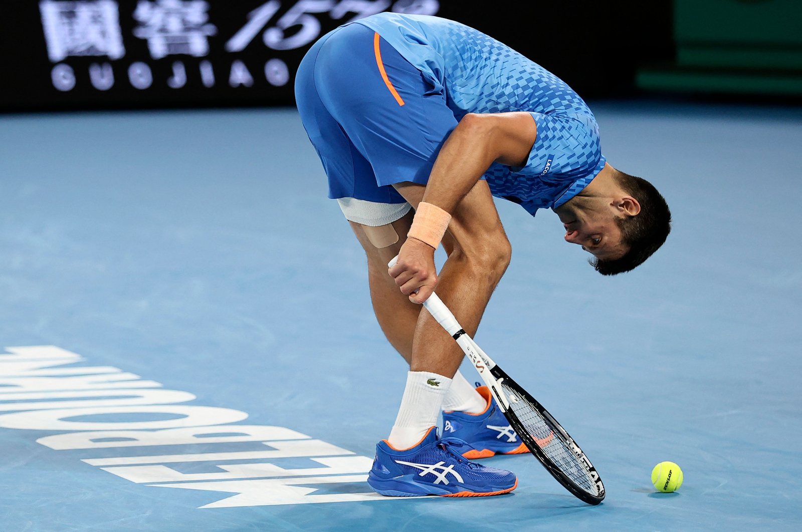 Djokovic menang meski mengalami cedera saat Murray mundur